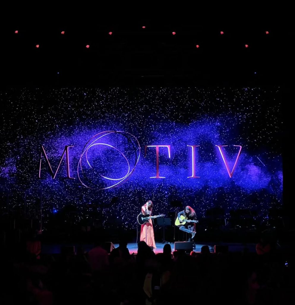 Altin Gjoni Sara Payman live at the Apollo Hammersmith