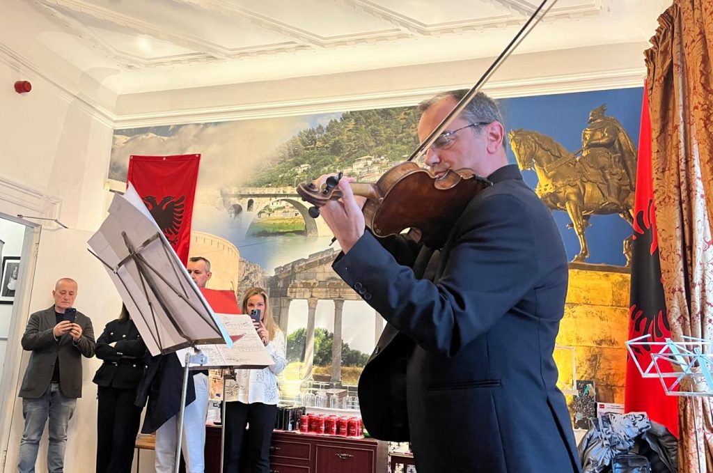 Florian Vlashi London